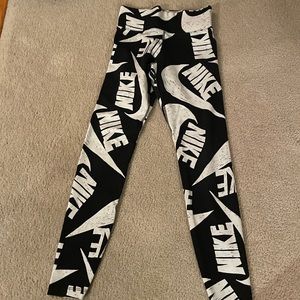Nike Allover Print Leggings